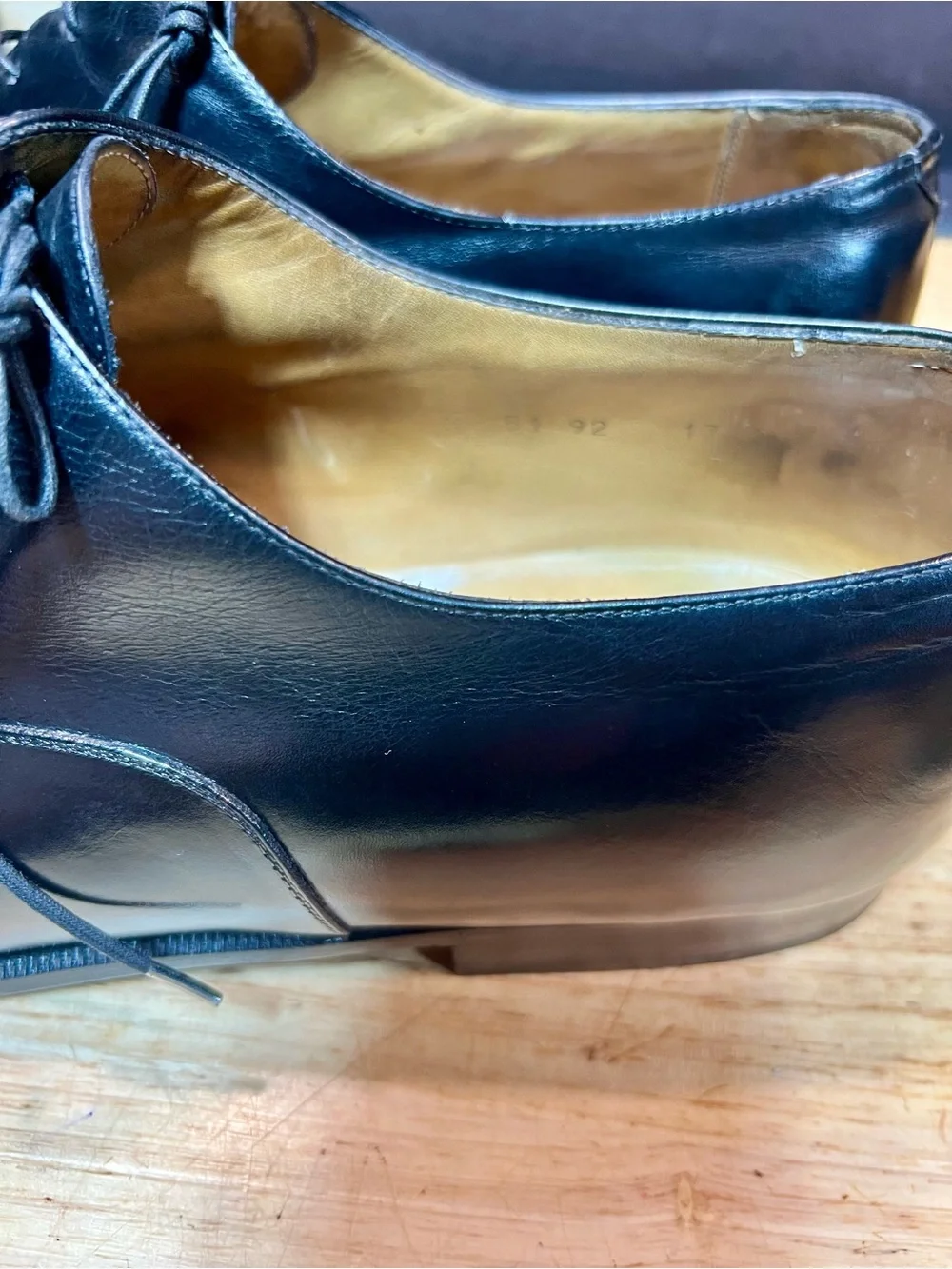 Aubercy Paris Men's Black Leather Punch Cap Toe Oxfords UK11.5/US12.5M w/ Trees